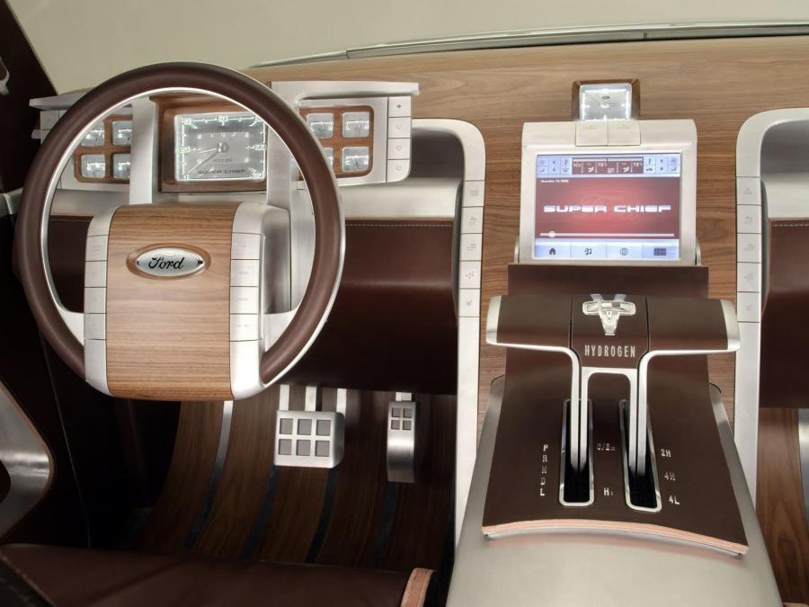  Ford F-250 Super Chief Concept 2006 года  (фото 27 из 58)